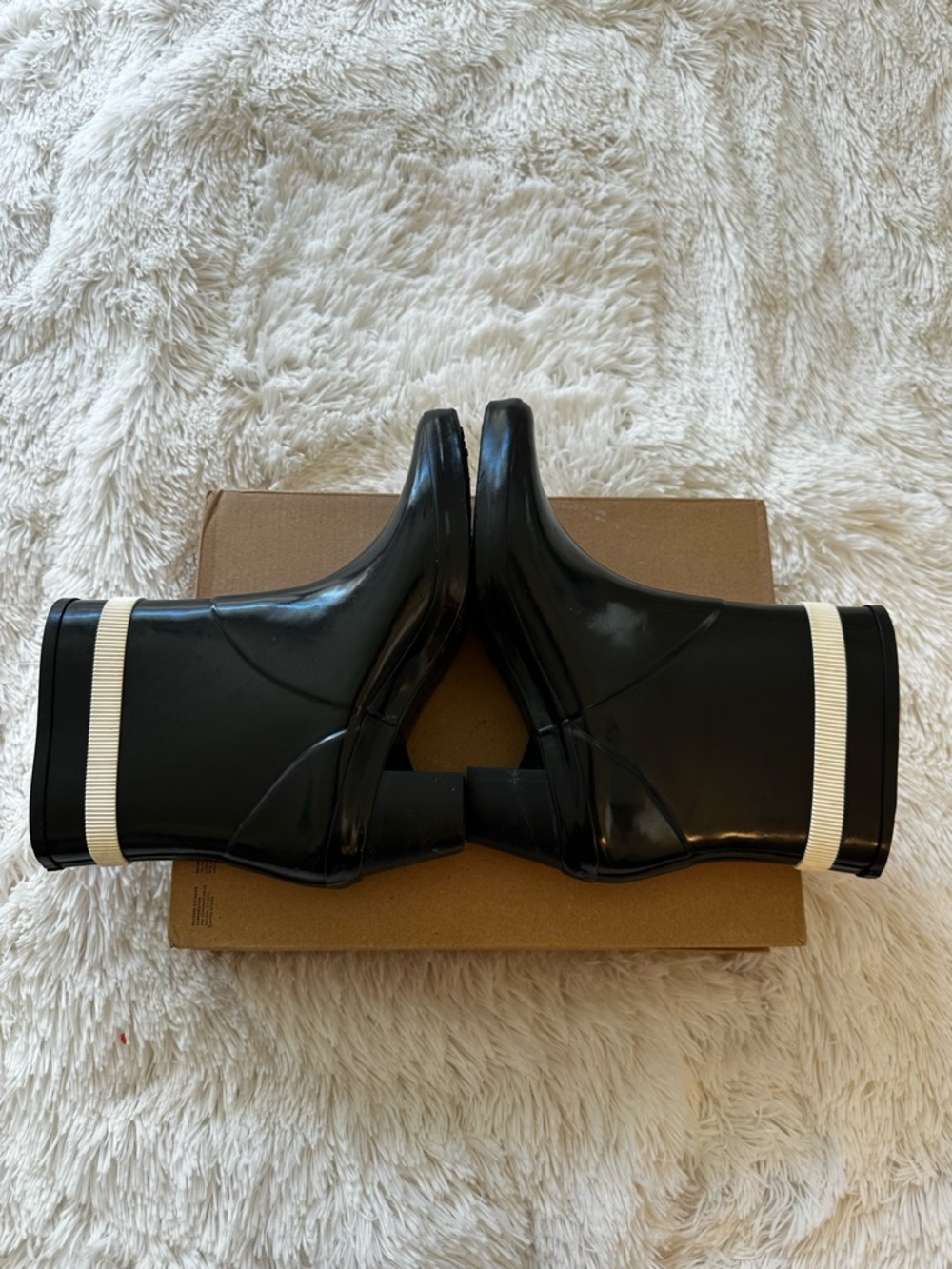 KATE SPADE Paloma Black Heeled Rain Boots Ivory Bow Rubber Ankle Booties Size 7 - Picture 4 of 10